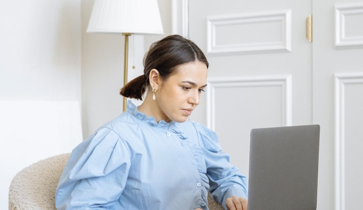 Business-Consultant-7